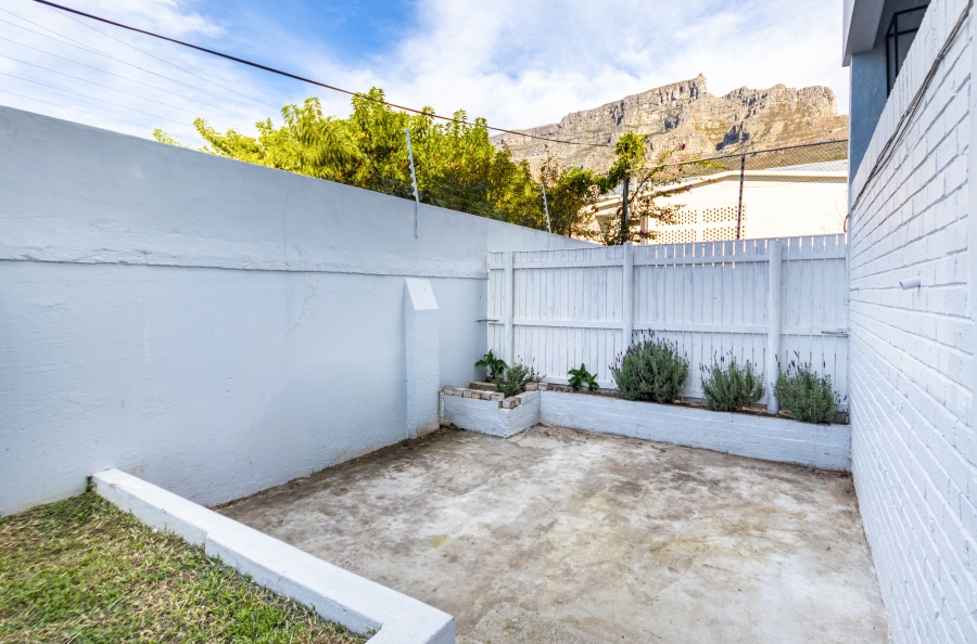 To Let 1 Bedroom Property for Rent in Gardens Western Cape